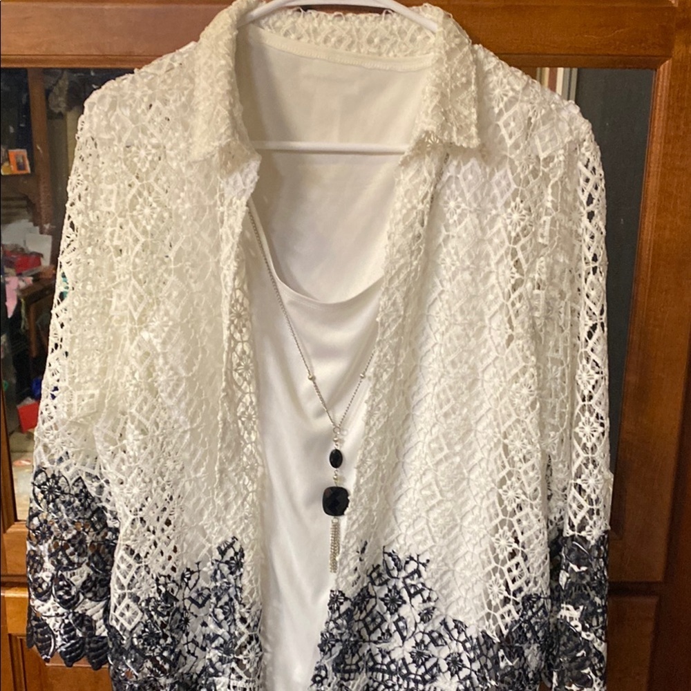 Elegant White and Black Lace 3/4 Sleeve Cardigan Oversized Scoopneck Tank Fall